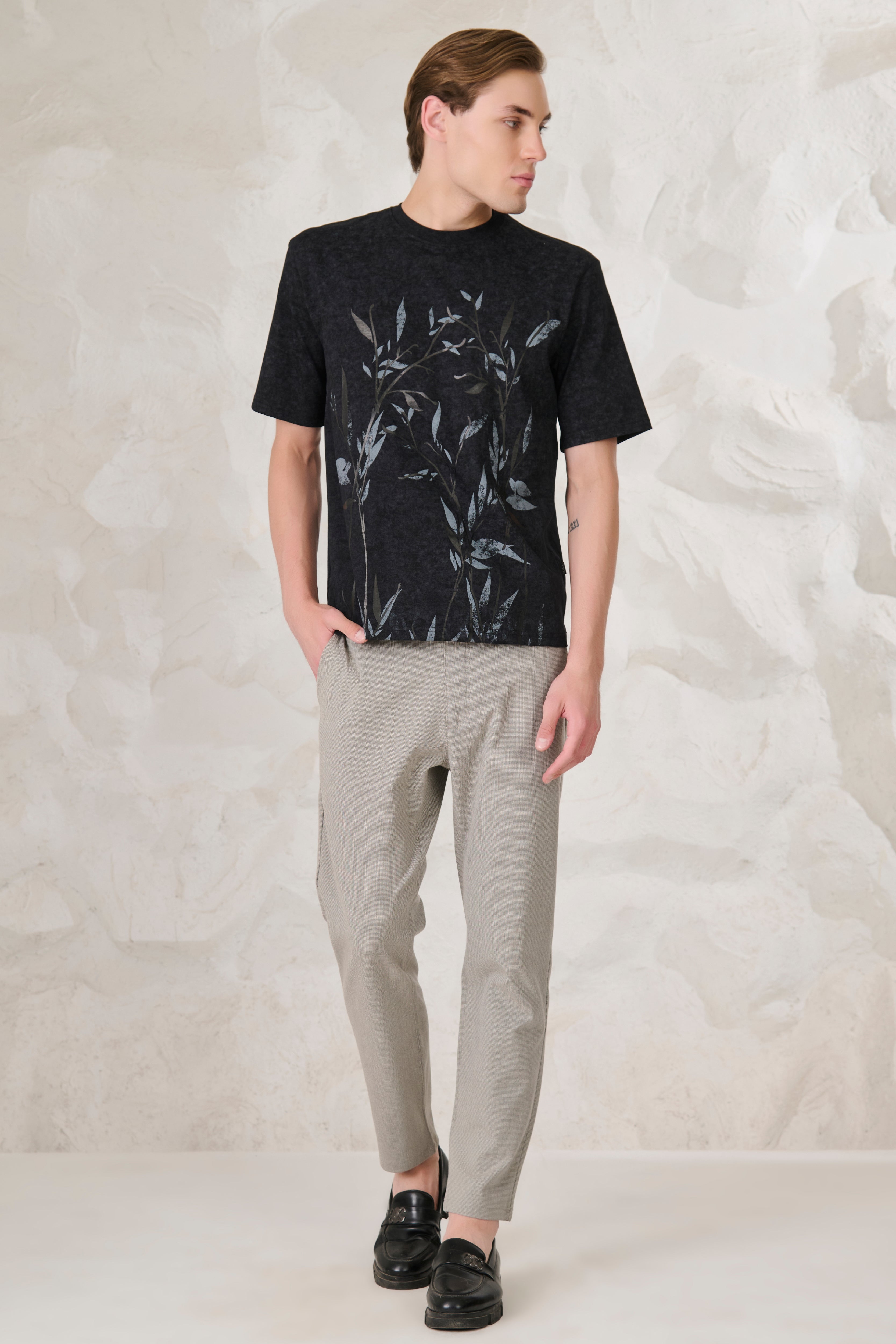 Buy Leaves on Indigo Oversized T-Shirt - Black/Grey Online Shopping view 5