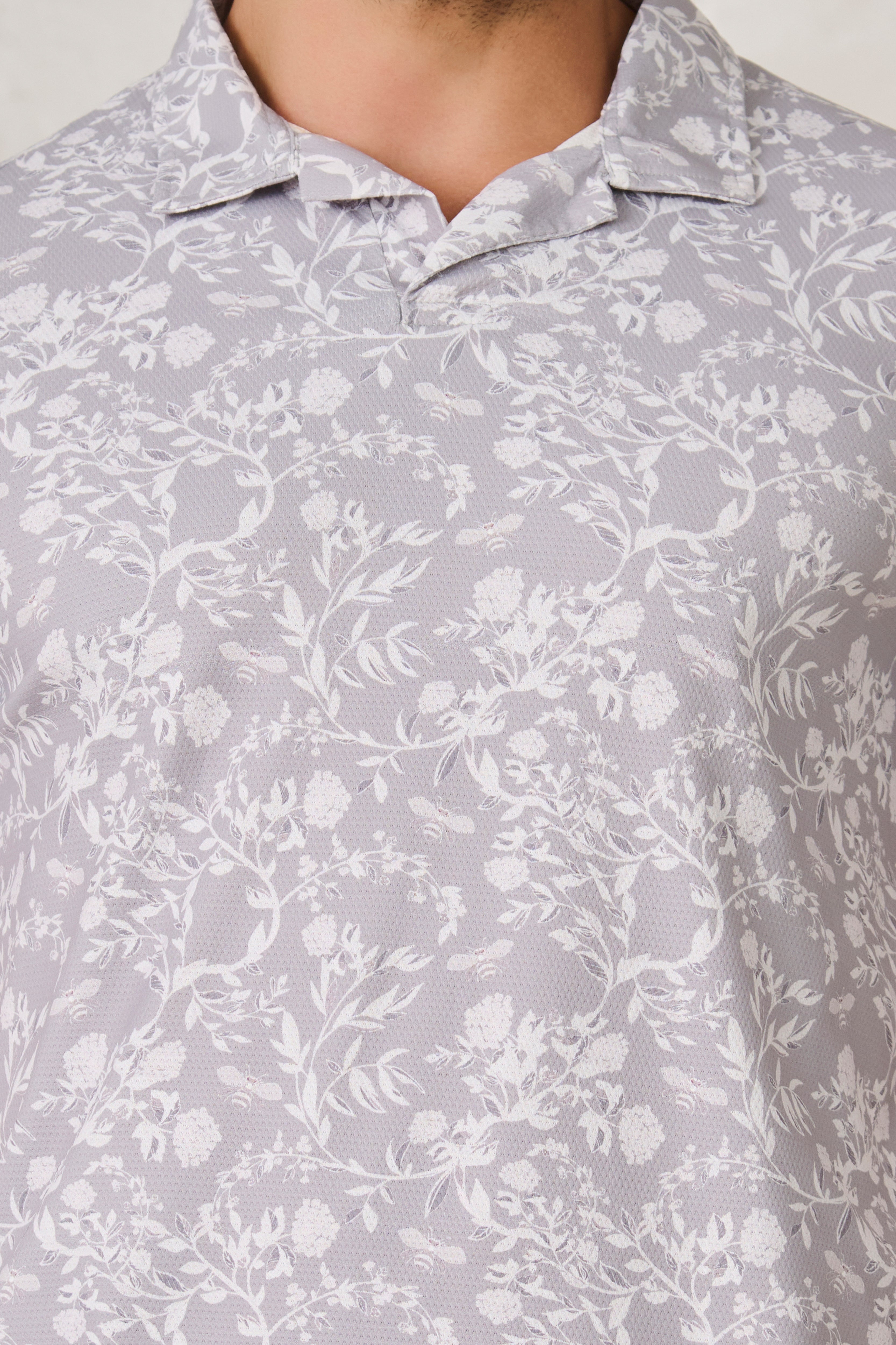 Buy Wildflowers Cuban T-Shirt - Gray Online Shopping view 3