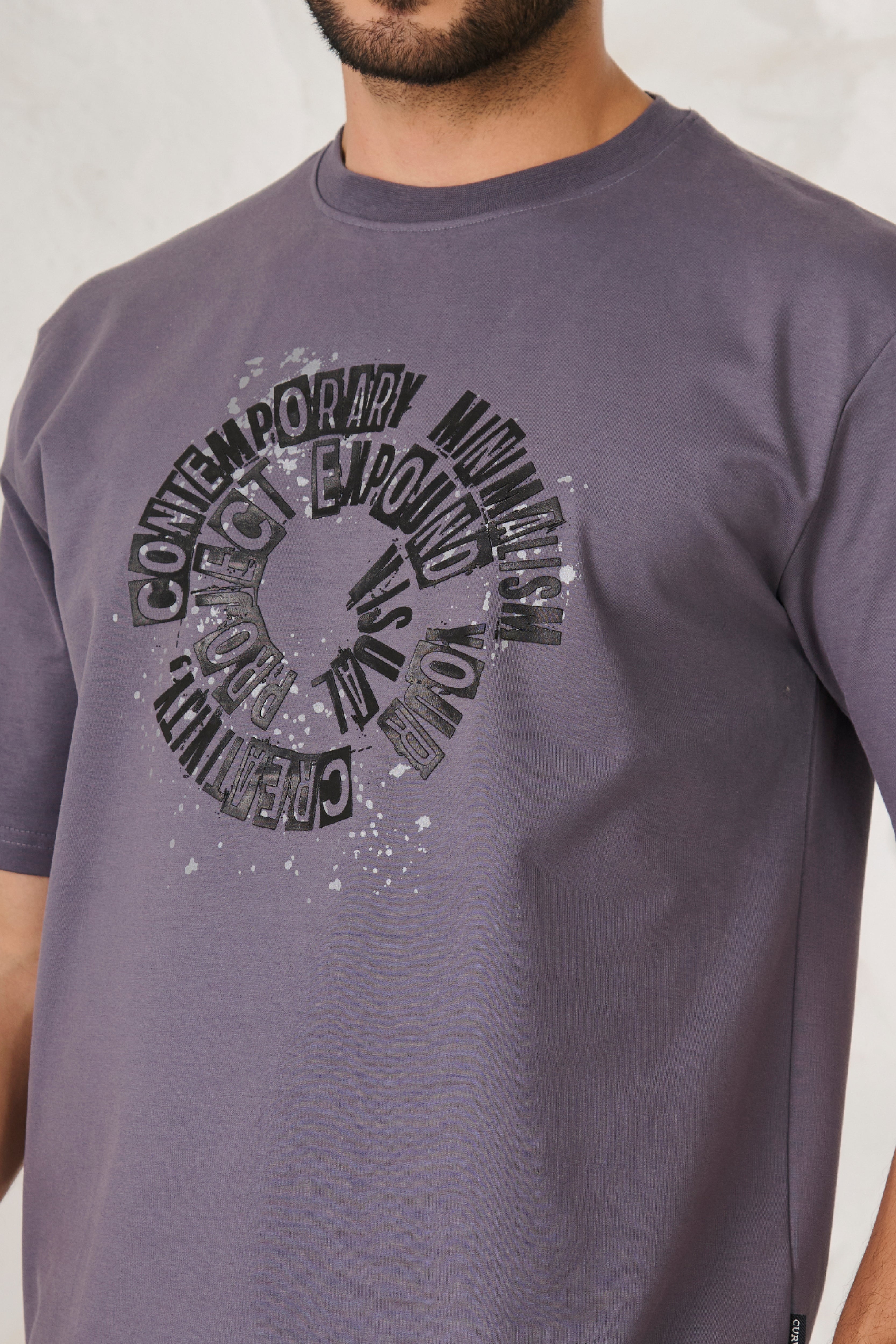 Buy Contemporary Graphic Oversized Stretch T-Shirt - Dark Grey Online Shopping view 4