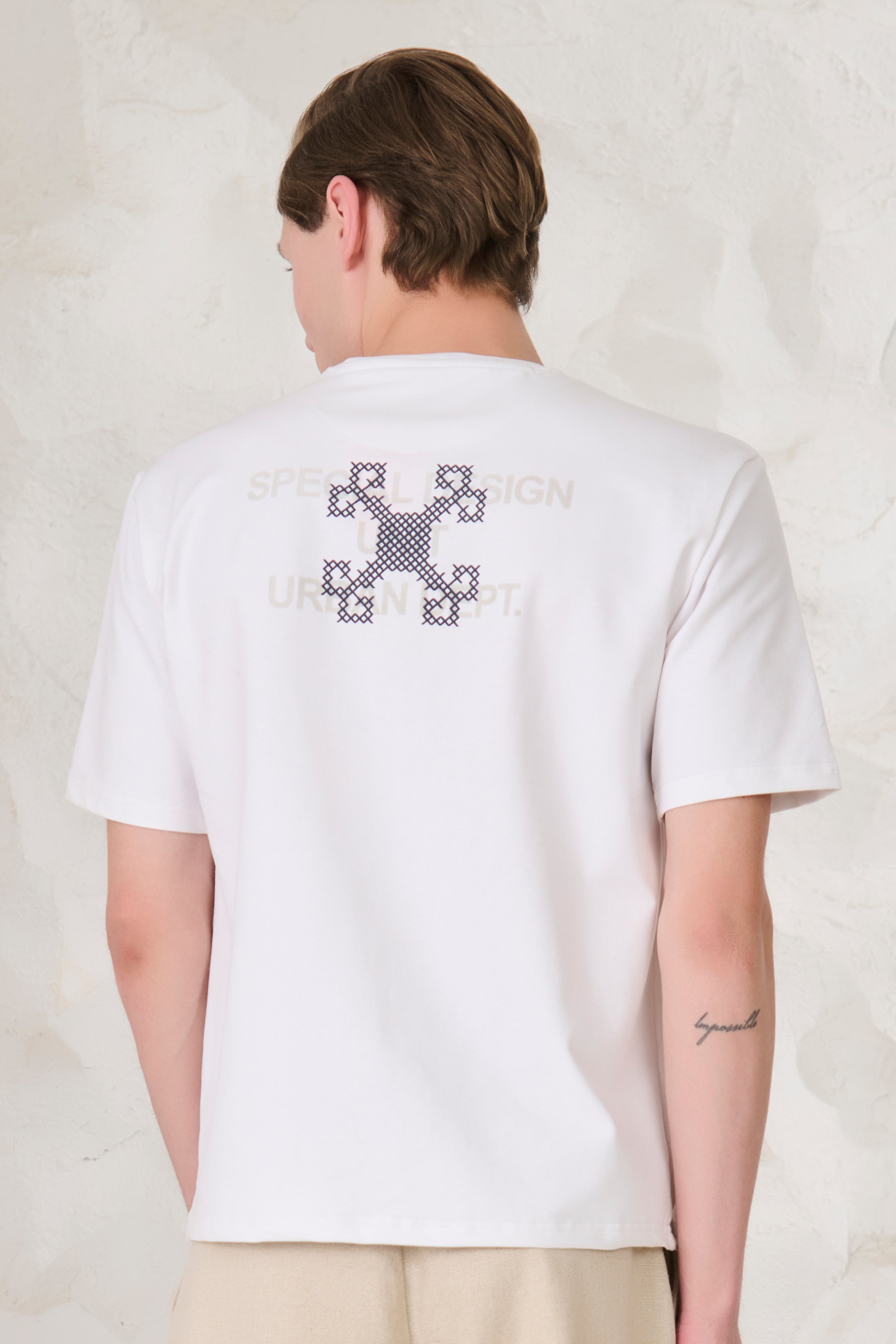 Buy Ornaments Pocket Oversized Stretch T-Shirt - White Online Shopping view 3