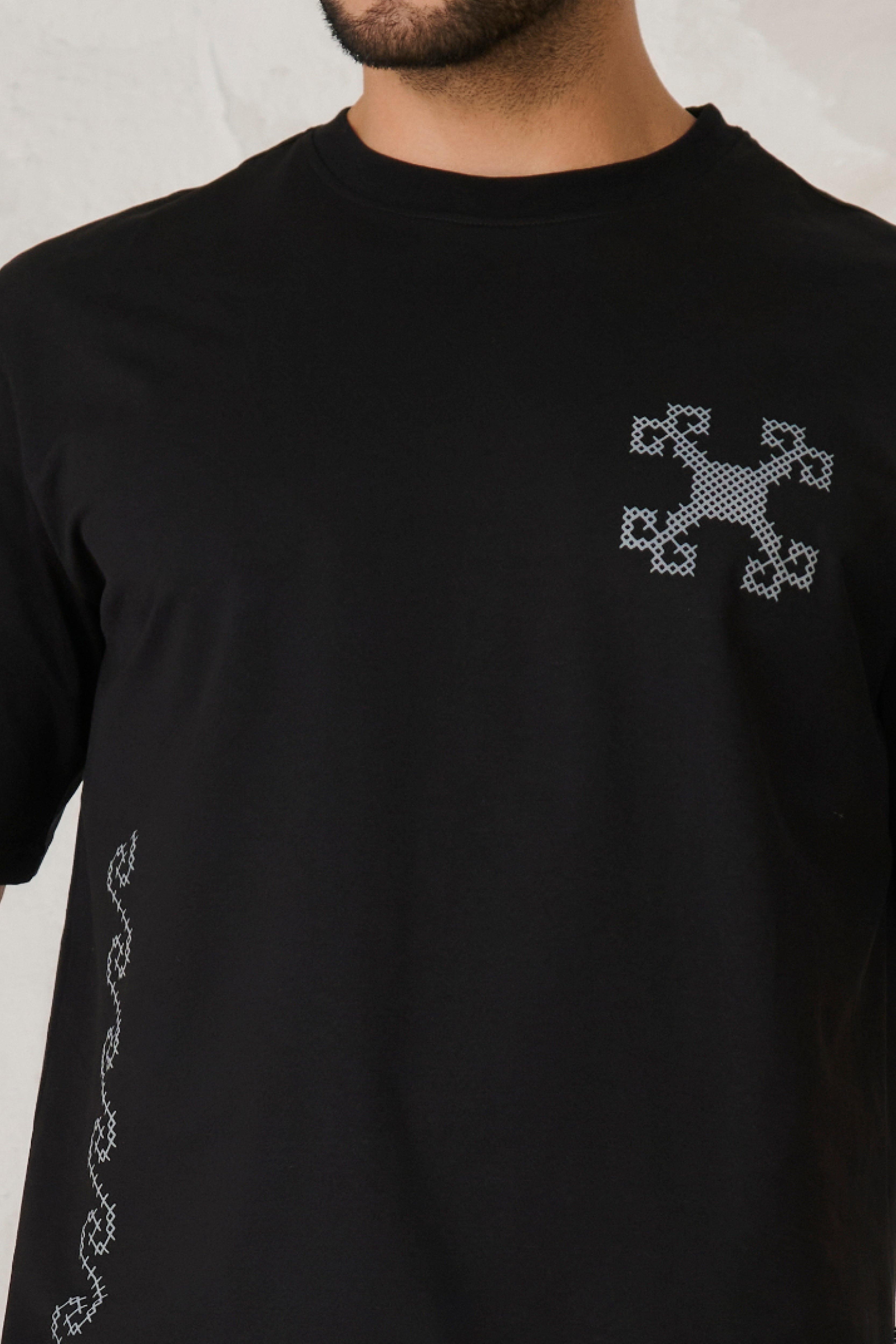 Buy Ornaments Graphic Oversized Stretch T-Shirt - Black Online Shopping view 4