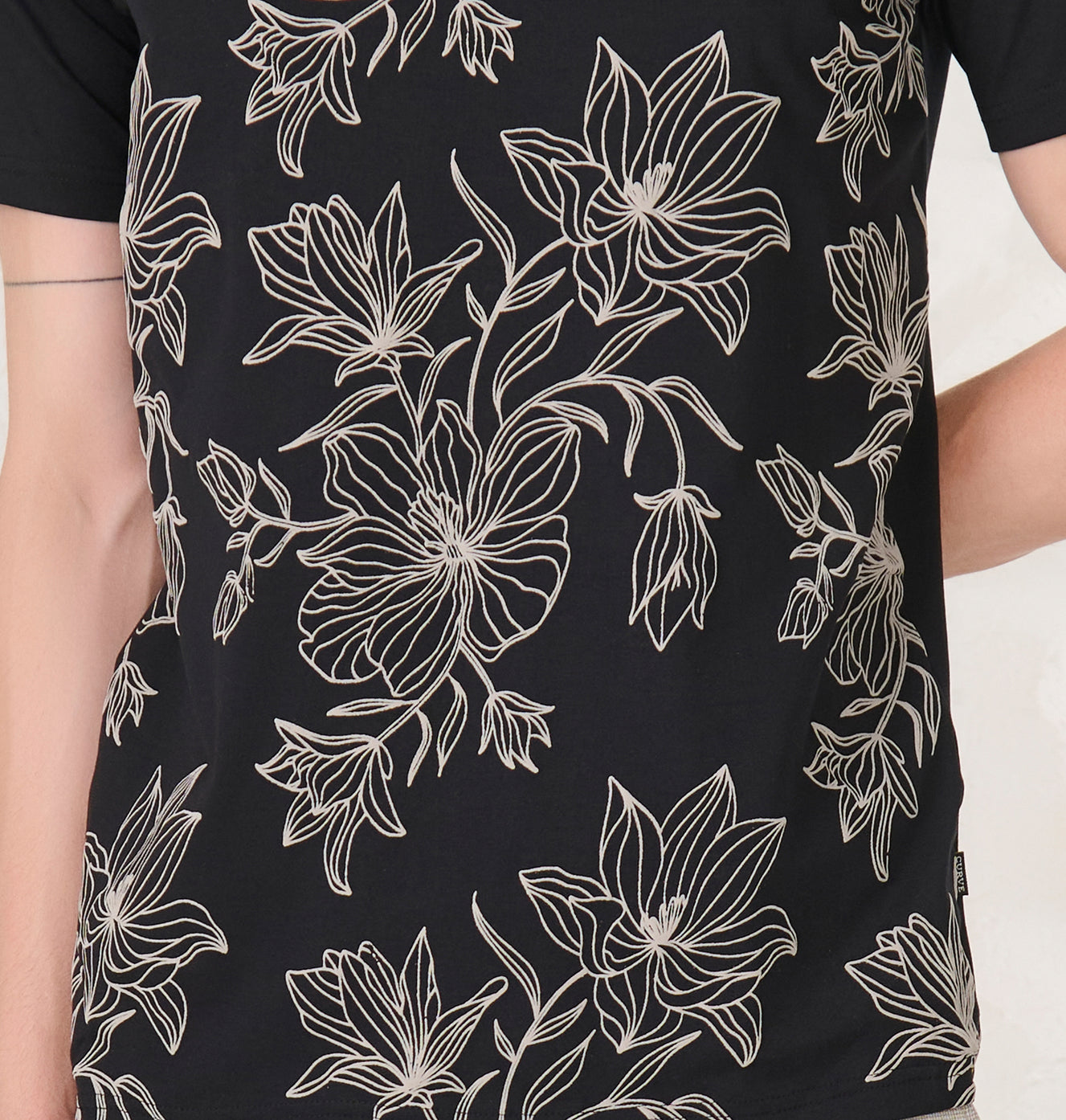 Dahlia Doodle Stretch T-Shirt - Black
